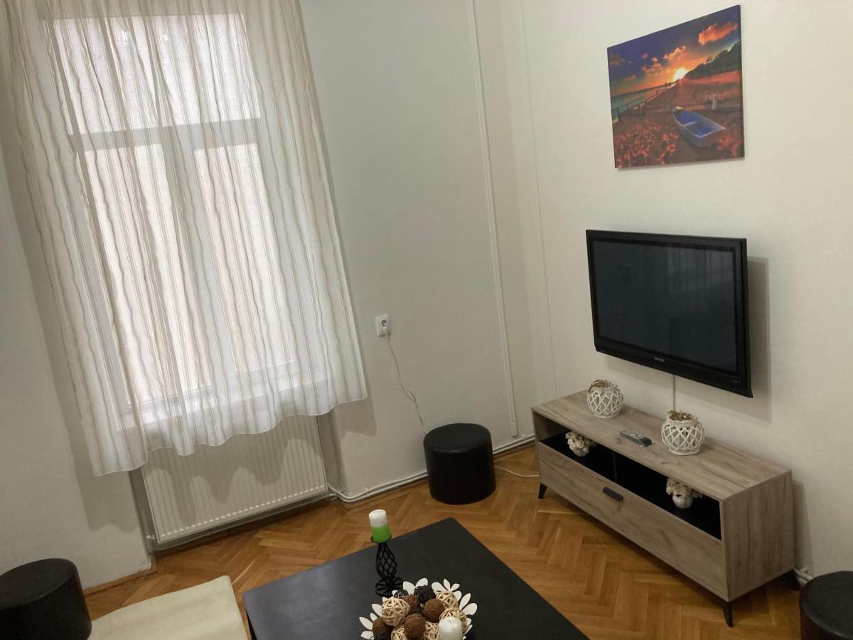 Irina Apartments Pitesti Exterior photo